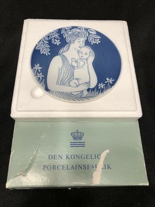 Vintage Royal Copenhagen Porcelain 1979 Mother 