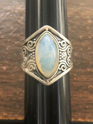 Vintage Sterling Silver And Moonstone Ring Size 9