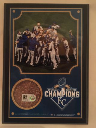 Steiner 2015 World Series Champions Kansas City Royals 5 X 7 Game Dirt Plaque