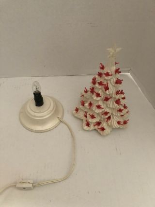 VINTAGE CERAMIC CHRISTMAS WHITE TREE 11” tall LIGHTED DOVES RED CARDINALS 3
