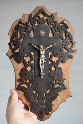 ⭐ Antique Religious Wall Cross,  Crucifix Hand Scalloped,  Fretwork,  Bronze Christ⭐