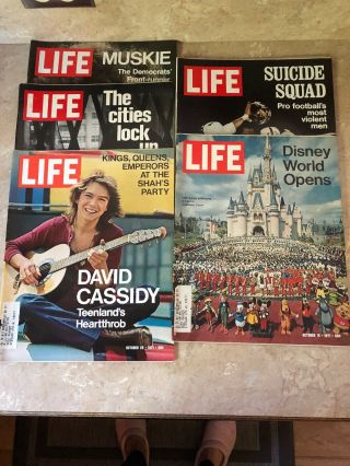 5 Vintage Issues Of 1971 Life Magazines - Disney World Opens,  David Cassidy