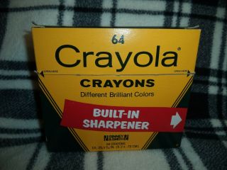 Vintage Box Of 64 Crayola Crayons With Built In Sharpener (binney And Smith)