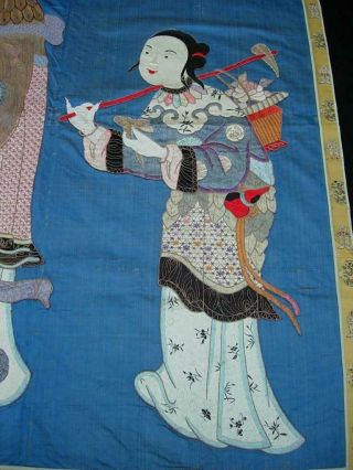 AN ANTIQUE CHINESE EMBROIDERED SILK PANEL W IMMORTAL AND ATTENDANT 3