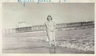 2 Vintage Old 1940 Photos of Friends Women at MYRTLE BEACH PIER Dance House S.  C. 2