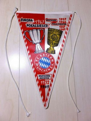 F.  C.  Bayern Munich Vintage Triangle Soccer Pennant Football Club Germany