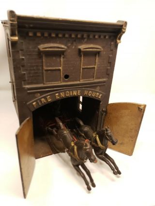 Antique Cast Iron/wood Ives Horse Drawn Fire Pumper And Engine House Toy 1891