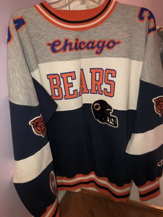 Vintage Chicago Bears Champion Pullover.  Patches On Front And Back.  Adult Medium