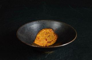 U5424: Chinese Black Glaze Leaf Pattern Tea Bowl Green Tea Tool Tea Ceremony