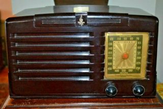 Antique Emerson Vintage Tube Radio Bakelite Art Deco