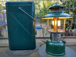 6/62 1962 Coleman 228E Dual Mantle White Gas Lantern w/ Metal Clamshell Case 2