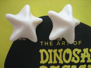Rare Early Dinosaur Designs Vintage Star Shaped Clip On Earrings