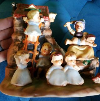 Vintage Lefton Nursery Rhyme Figurine " There Was An Old Woman " 1103