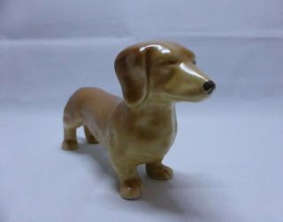 Sylvac England Vintage 6.  2 " Porcelain Pottery Figurine Dachshund / Sausage Dog