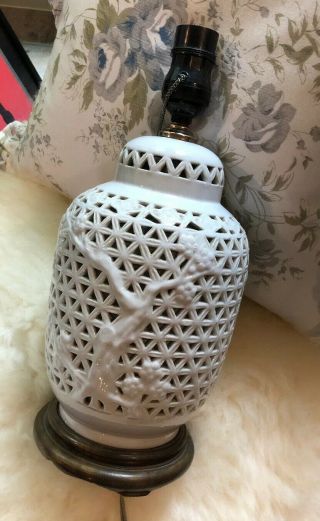 Vintage Mid Century Chinese Blanc De Chine Reticulated Lamp Hollywood Regency