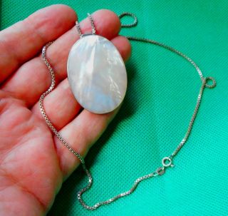 Vintage Sterling Silver Necklace With A Mother Of Pearl Set Pendant F25