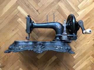 Junker & Ruh,  Rare Vintage Antique Cast Iron Sewing Machine
