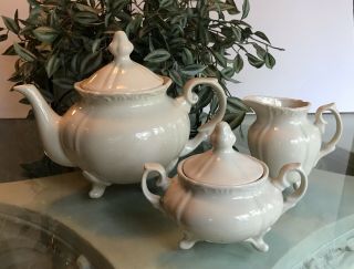 Vintage 5 Piece Elegant Tea Pot Set With Sugar Bowl & Creamer - Cream Color