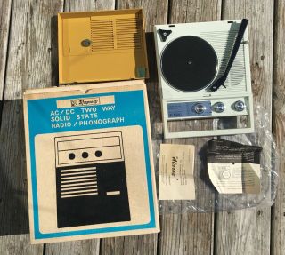Vtg Portable Rhapsody Ry - 92 Two Way Solid State Radio Phonograph W/box