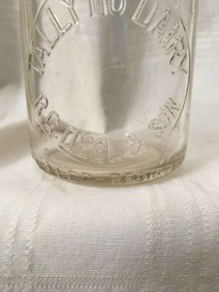 Vintage Pint Milk Bottle Tally Ho Dairy Williamsburg Ohio R.  G.  Deel And Son 3