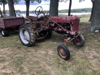 Antique 1954 Farmall Cub Tractor With Fast Hitch