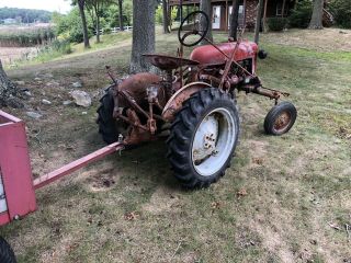 Antique 1954 Farmall Cub Tractor With Fast Hitch 2