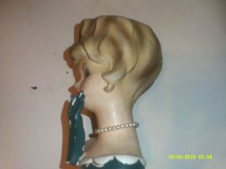 Vintage Lefton 1960 ' s Green Lady Head Vase Hand to Face Pearl Necklace Blonde 2