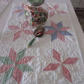 Christmas Candy Red Stripes Vintage 30s Feedsack Quilt Farmhouse Table Runner