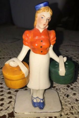 Vintage Art Deco Japan Ceramic Lady W/hat Boxes Salt & Pepper Shakers Set