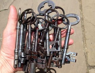 15 Very Large 19th Century British Iron Door Lock Keys