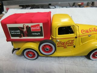 Vintage J246 Danbury 1935 Coca Cola Yellow Ford Panel Delivery Truck 1:24