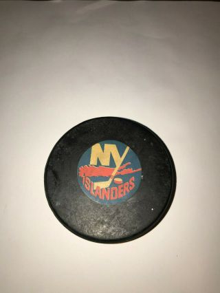 Rare Vintage York Islanders Nhl Hockey Puck,  Art Ross