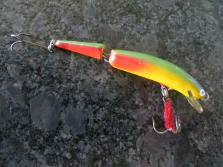 Vintage Jointed Minnow - Rainbow - 3 1/4 Inch