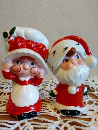 Vintage Little Boy & Girl Santa Claus Salt & Pepper Shakers