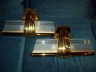 Pair Vtg Mid - Century Mcm Art Deco Brass Wall Sconce Light Fixture Frosted Glass