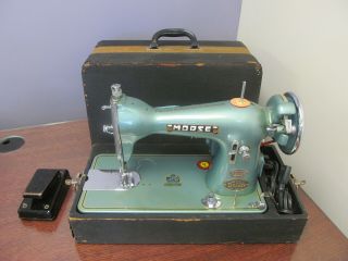 Vintage Morse 200 Deluxe Sewing Machine Made In Japan See Photos As/is.