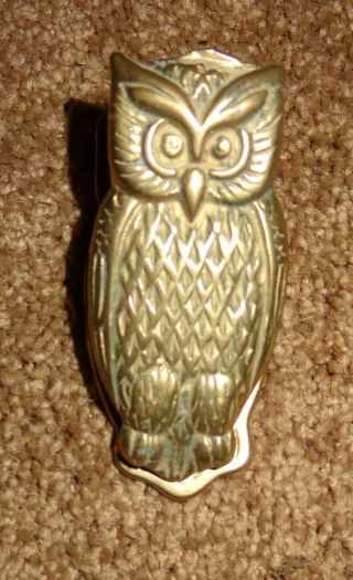 Vintage Brass? Gold Colored Metal Heavy Owl Wall Mount Clip Letter Bill Holder