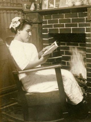 Ps577 Vtg Photo Rppc Woman Reading By Fire,  Rocking By Fireplace C Early 1900 