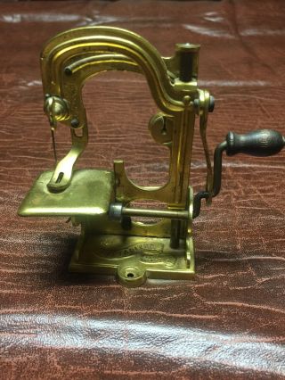 The Tabitha Sewing Machine 1886 - 1890 Manhattan Brass Co Of York Rare