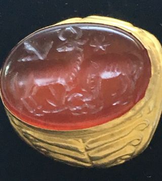 Ancient Agate Stone Designed With Two Deers Intaglio 22 Karat Antique Gold Ring