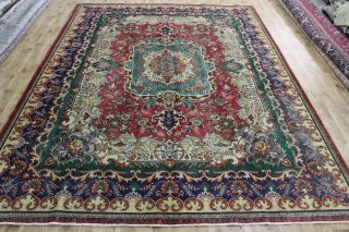 An Outstanding Handmade Persian Tabriz Wool Rug With Colours 388 X 300 Cm