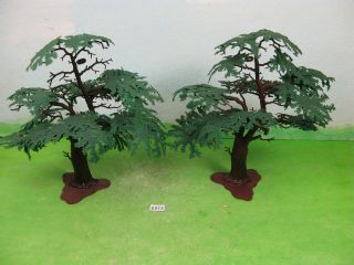 Vintage Britains Floral Garden Oak Trees X2 Collectable Models 2212b