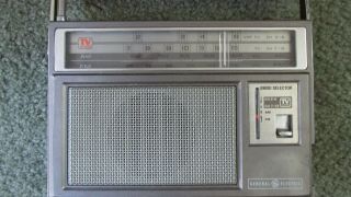 Vintage Ge General Electric Radio With Tv Sound & 4 Band Selections