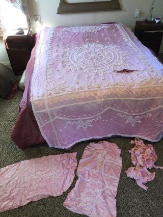 Vintage Pink Everwear Chenille Satin Bedspread Cutter White 1950 