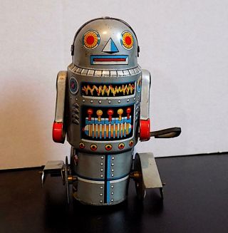 Vintage Tinplate Wind - Up Robot - 7,  Unknown Maker,  Japan