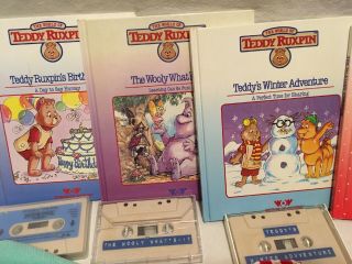 Vtg Teddy Ruxpin Bear Clothing Worlds of Wonder Outfits Clothes 80s Books Tapes 2