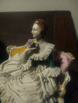 ANTIQUE GERMAN EARLY DRESDEN LACE LADY DANCER WITH FLOWERS PORCELAIN FIGURINE 3
