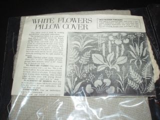 TWO Vintage HTF Embroidery Kits Denmark Linen Pillow Kits Spring White Flowers 2