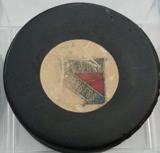 Read 1977 - 83 York Rangers Vintage Nhl Viceroy Canada Official Game Puck