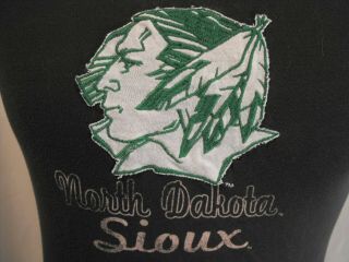 Und Fighting Sioux Old Logo Gray T Shirt - Women 